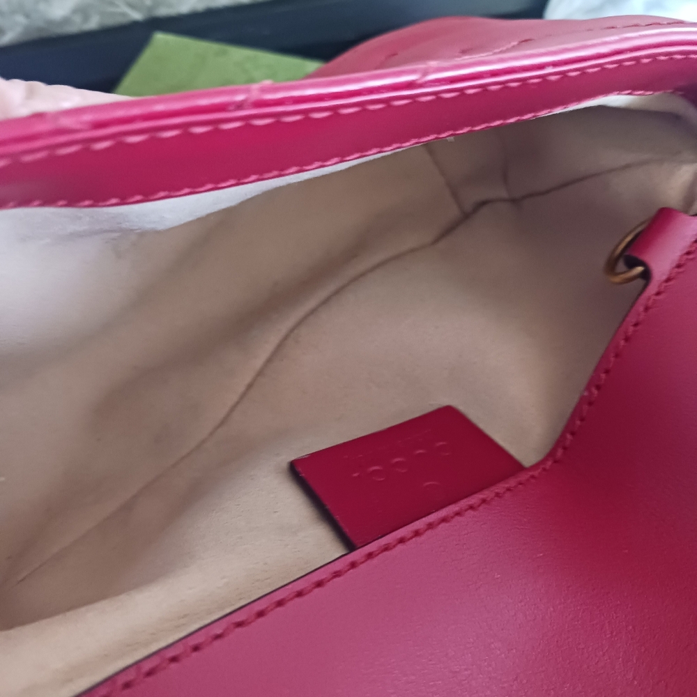 Gucci GG Marmont Matelasse Super Mini Leather Bag - Picture 10 of 12